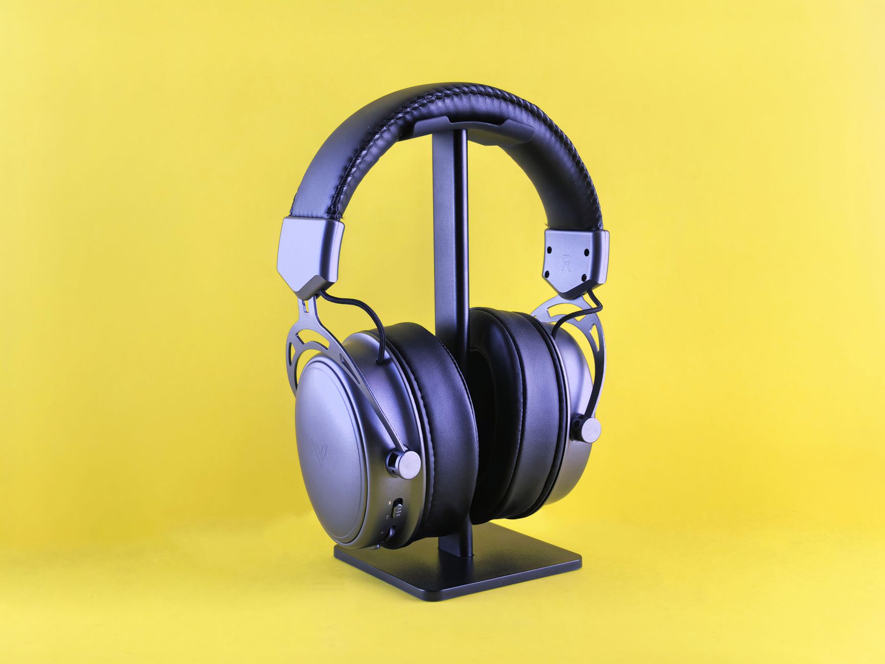 Best Noise-Cancelling Headphones for Focused Work in 2026