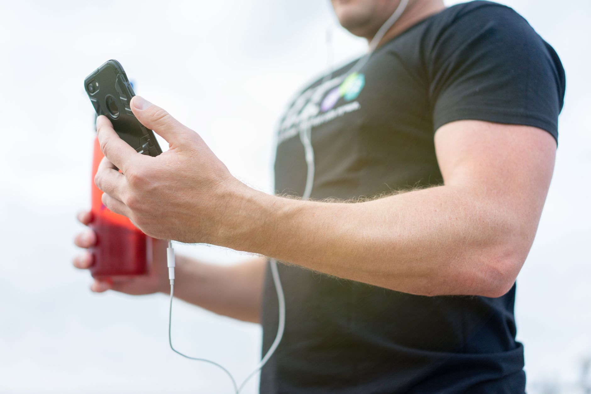 Best Smart Clothing for Fitness: T-Shirts, Socks & More Reviewed