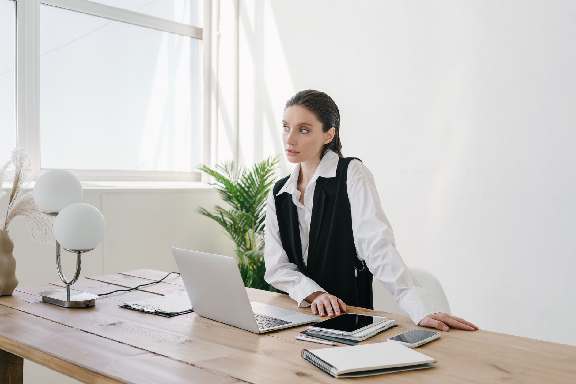 Best Smart Lamps for Adjustable Lighting and Productivity