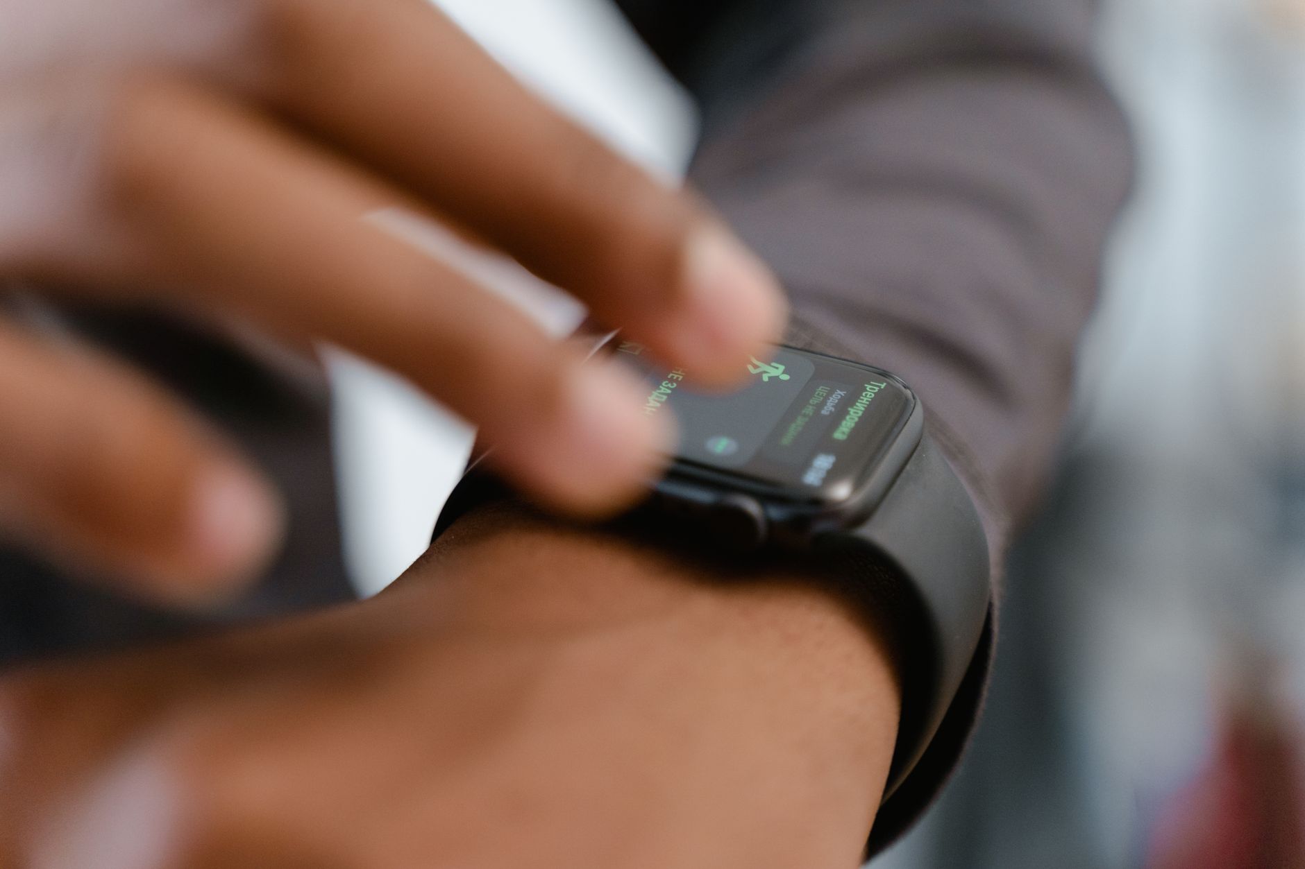 Best Waterproof Smartwatches for Swimming & Outdoor Sports