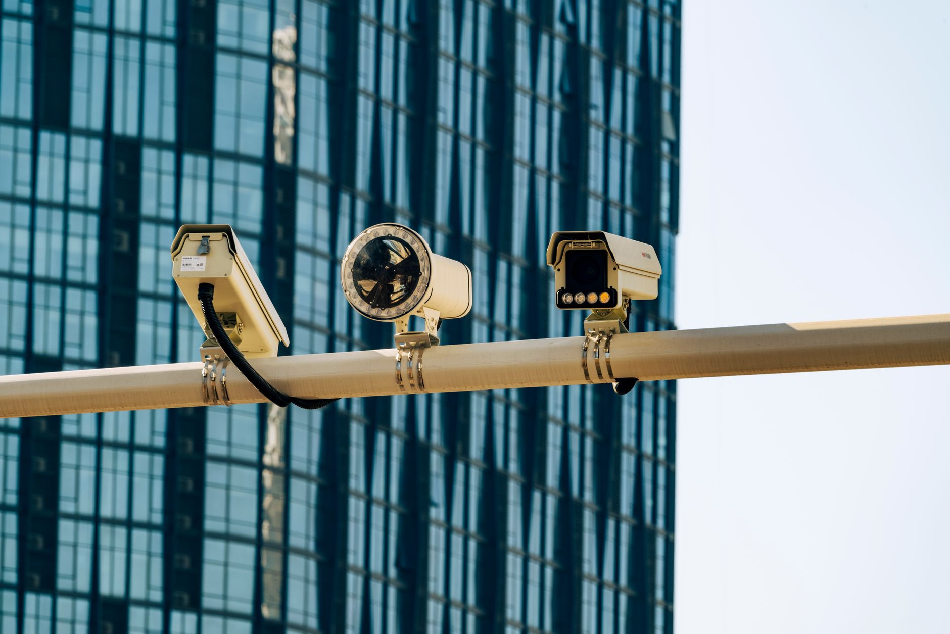 Ultimate Guide to Smart Security Cameras with Night Vision