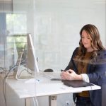 How to Set Up a Smart Standing Desk: Buyer’s Guide & Reviews