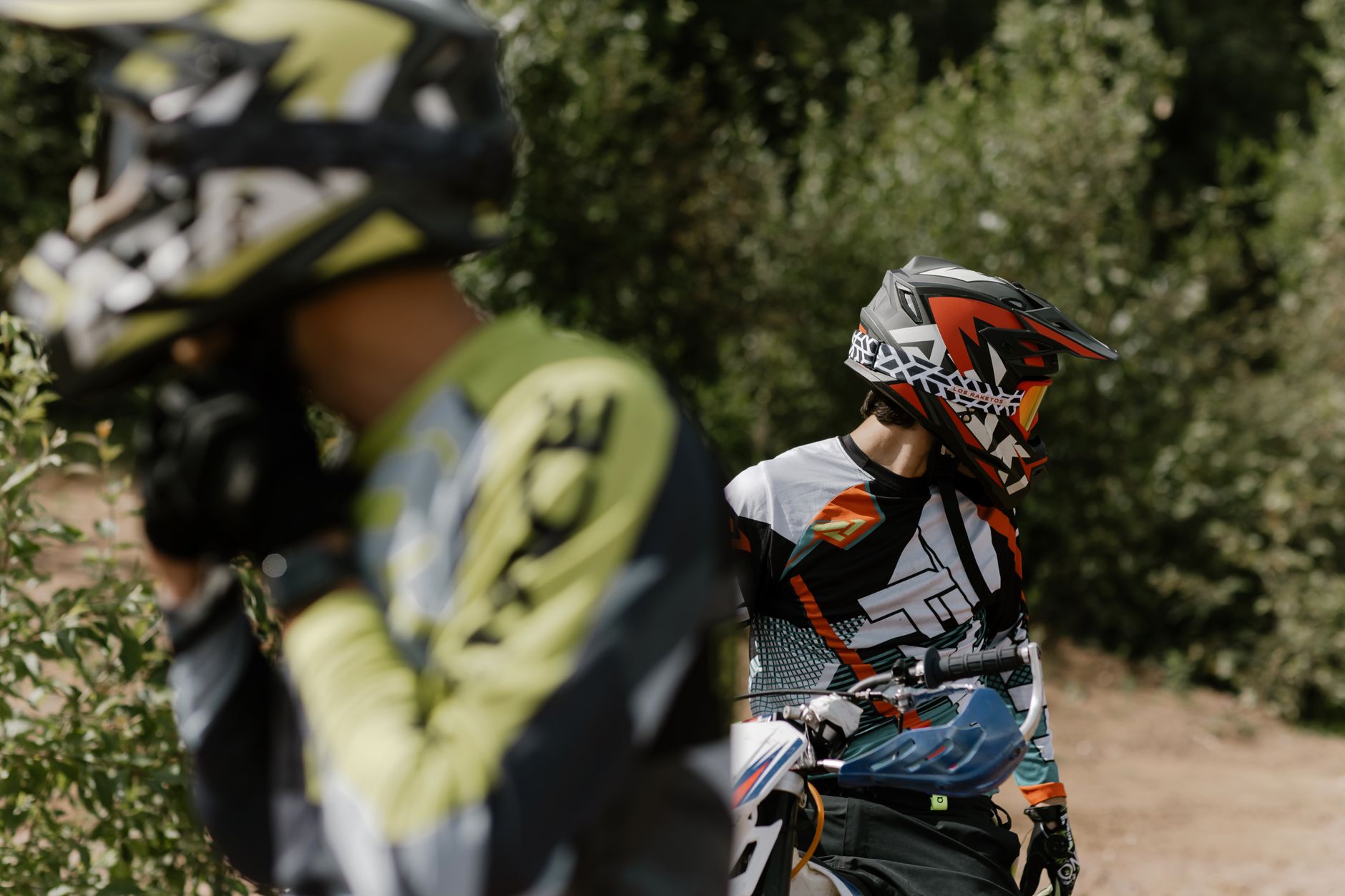 Smart Helmets for Outdoor Sports: Safety & Connectivity Reviewed