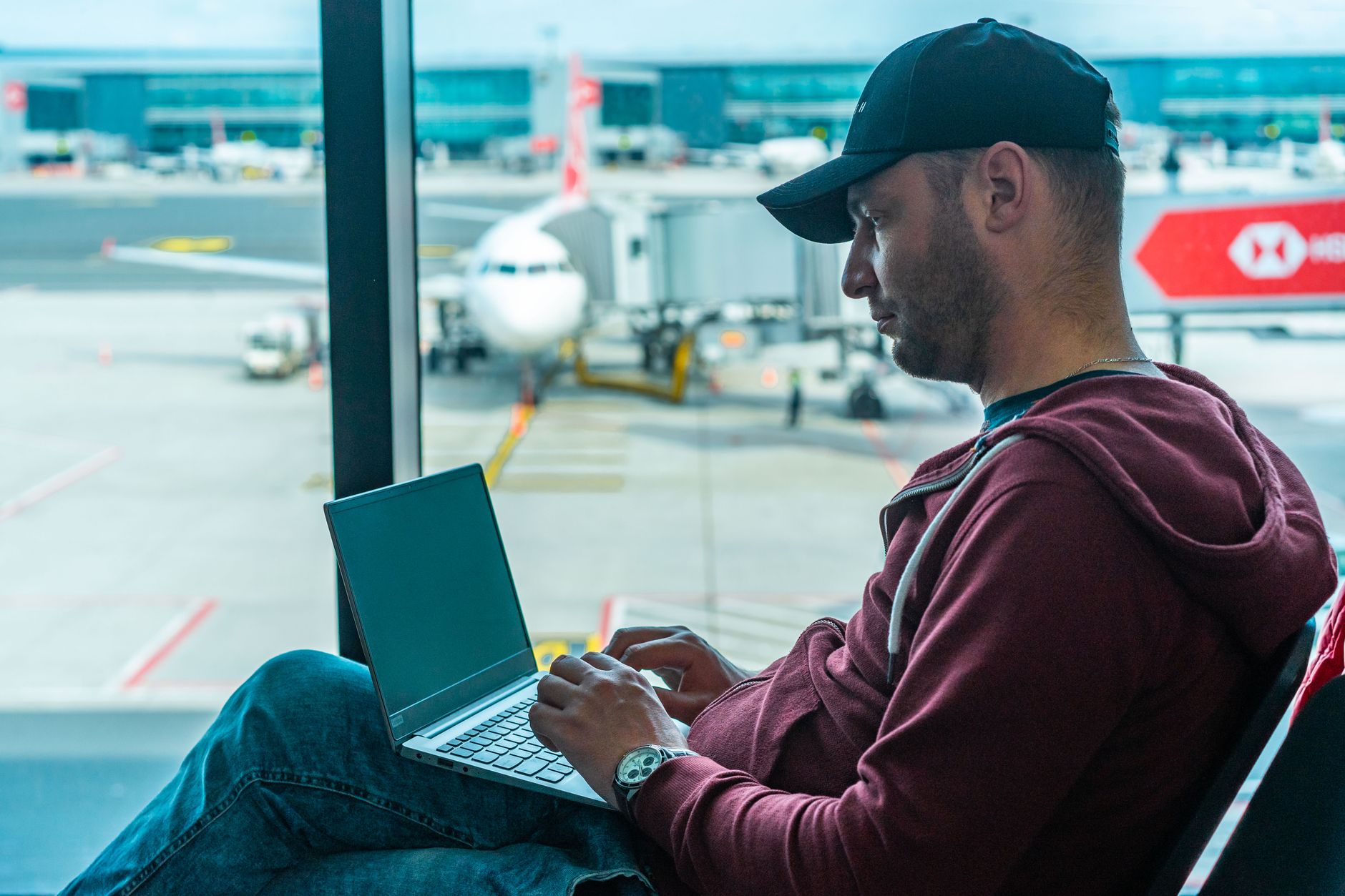 Top 7 Portable Wi-Fi Hotspots for Reliable Internet Abroad