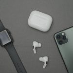 Wireless Charging for Wearables: Top Mats, Stands & Power Banks